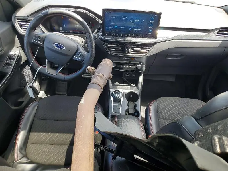2024 FORD ESCAPE ST LINE  