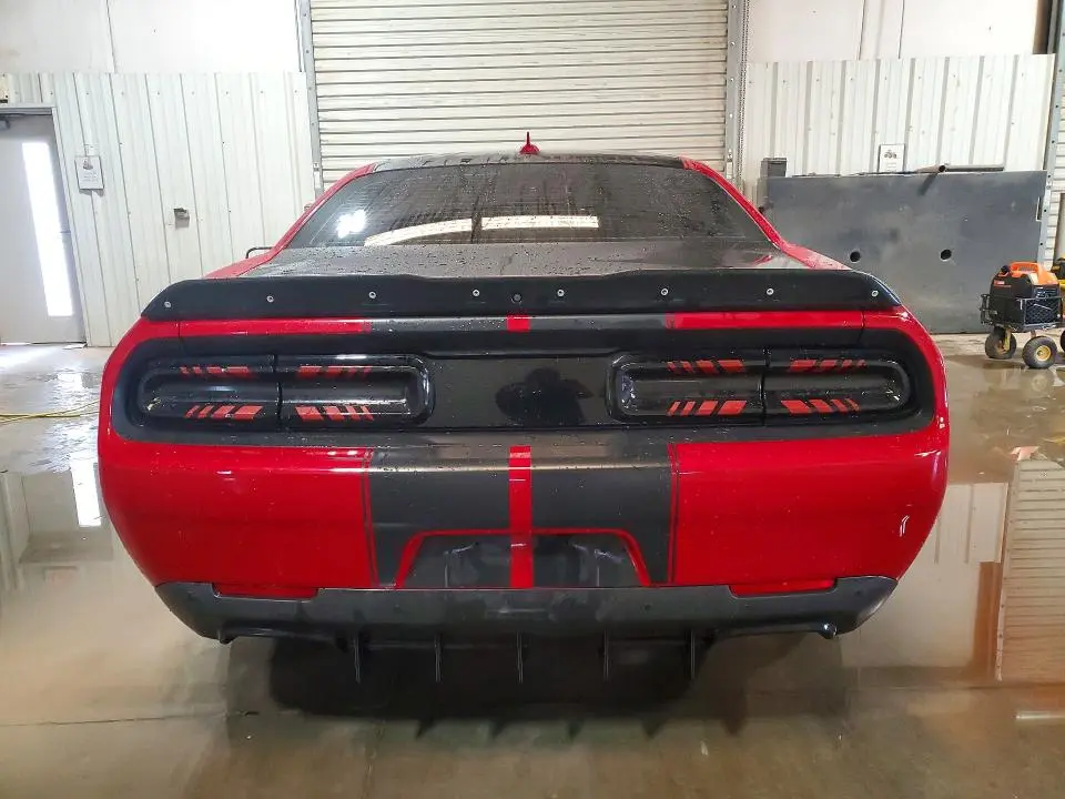 2016 DODGE CHALLENGER SRT 392  