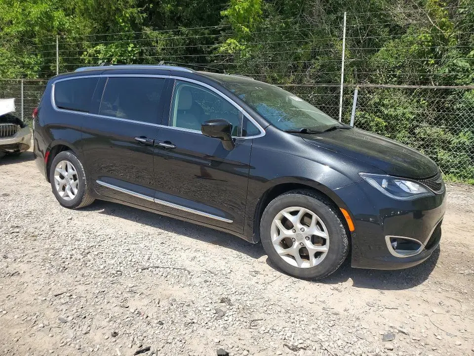 2018 CHRYSLER PACIFICA TOURING L PLUS  