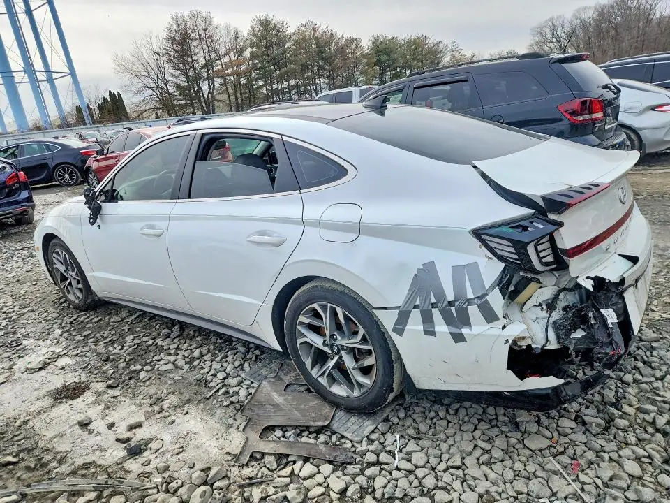 2021 HYUNDAI SONATA SEL  