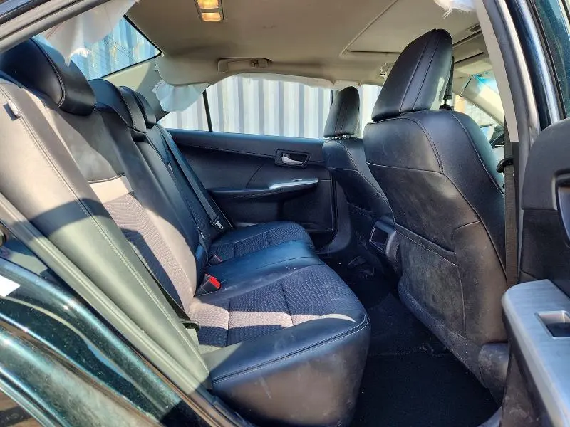 2014 TOYOTA CAMRY SE  