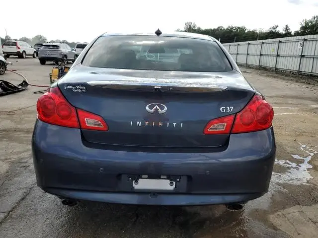 2010 INFINITI G37 BASE  