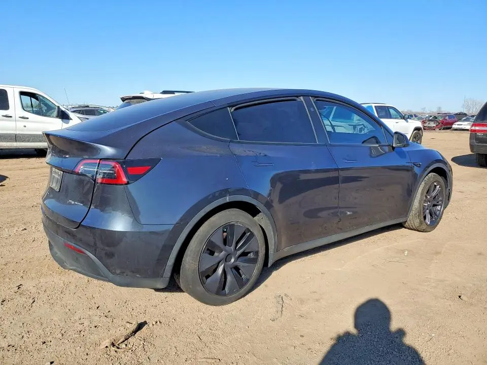 2025 TESLA MODEL Y   
