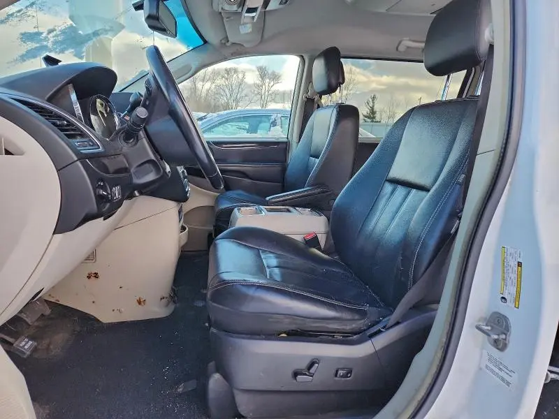 2014 CHRYSLER TOWN & COUNTRY TOURING  