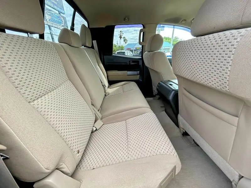 2011 TOYOTA TUNDRA GRADE  