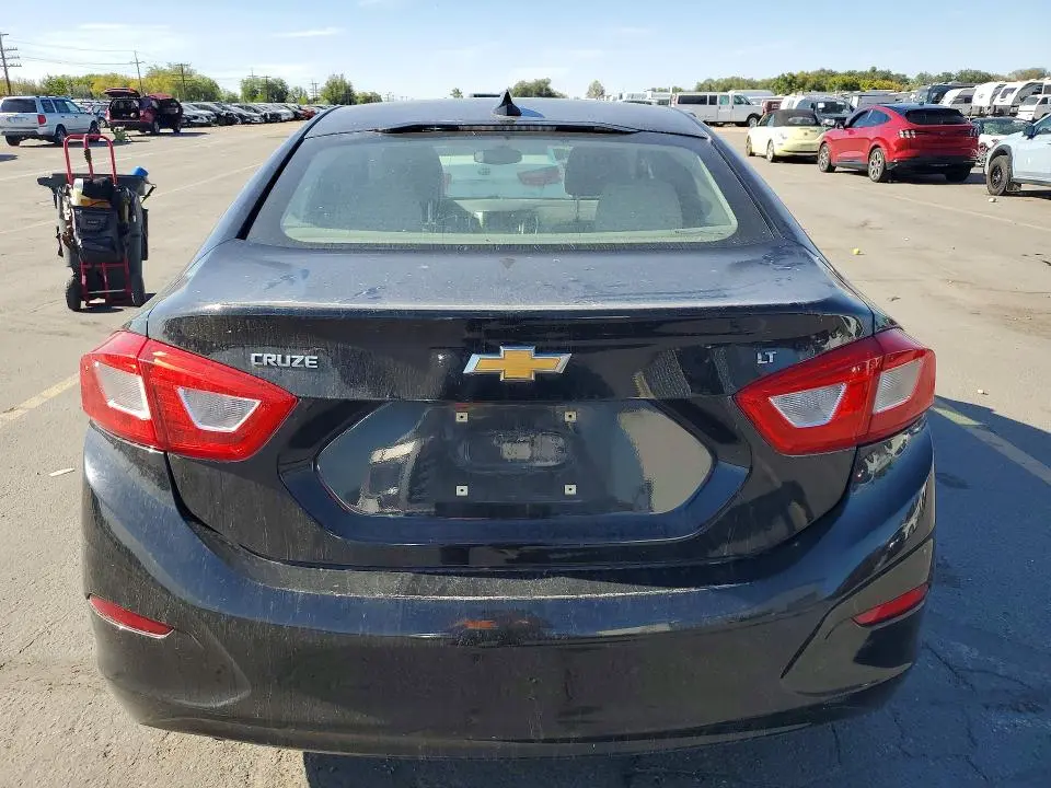 2017 CHEVROLET CRUZE LT  