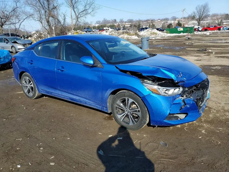 2022 NISSAN SENTRA SV  