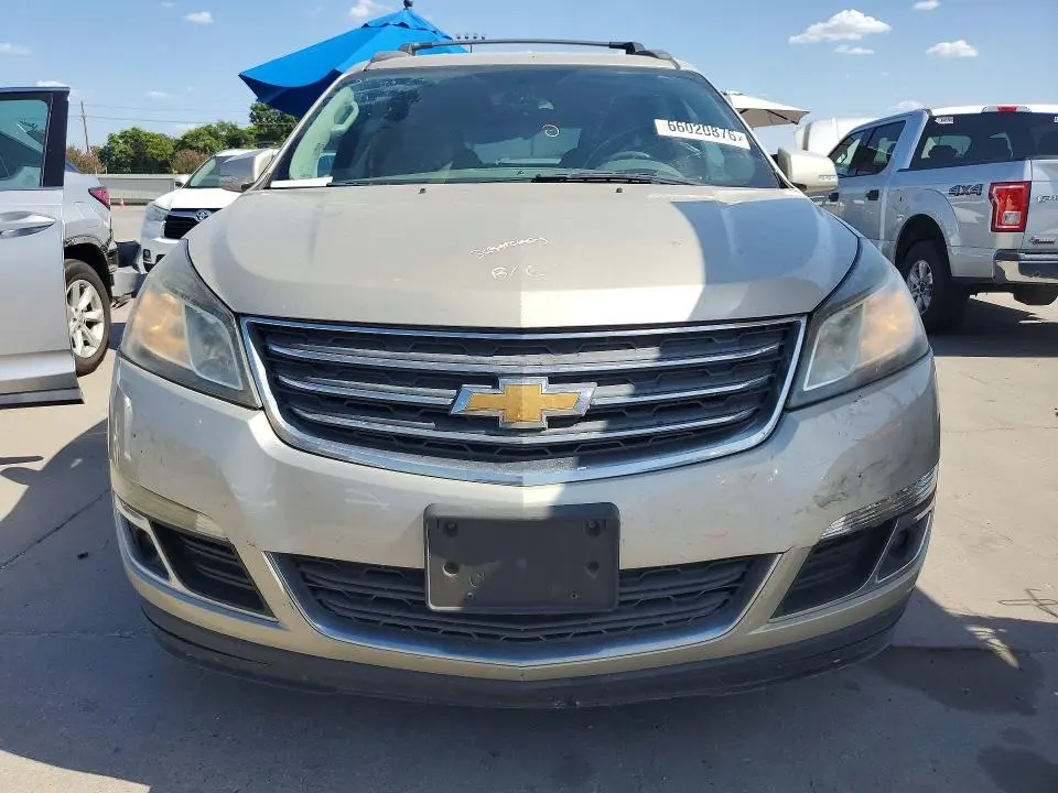 2013 CHEVROLET TRAVERSE LT  