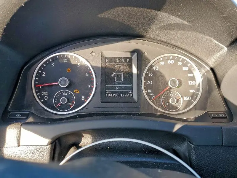 2010 VOLKSWAGEN TIGUAN S  