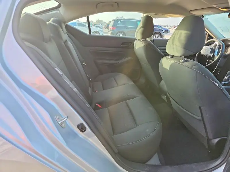 2024 NISSAN ALTIMA SV  