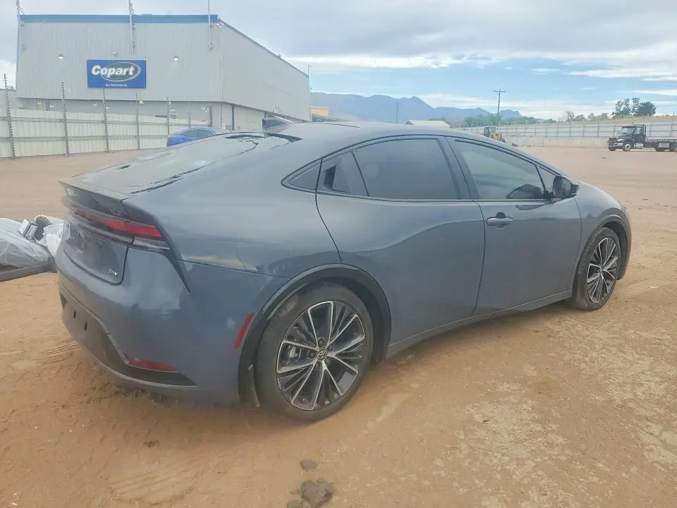 2024 TOYOTA PRIUS LE  