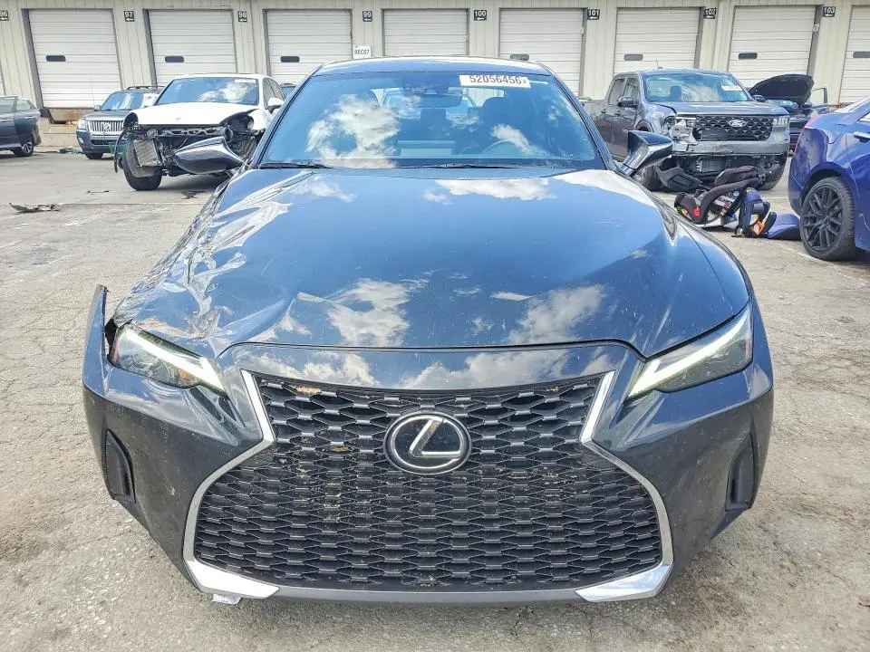 2021 LEXUS IS 300  