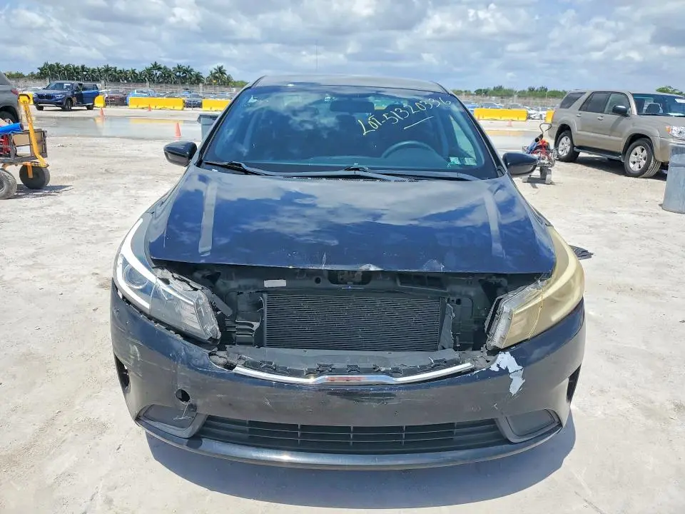 2018 KIA FORTE LX  