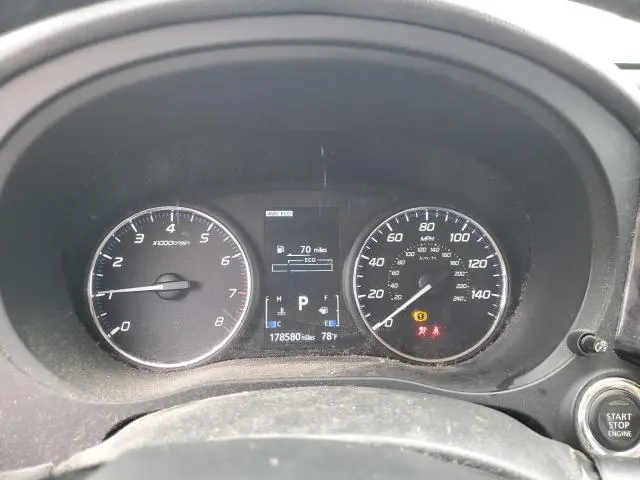 2017 MITSUBISHI OUTLANDER SE