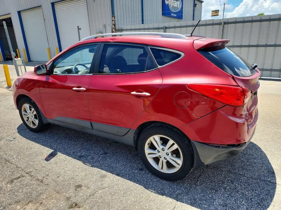 2011 HYUNDAI TUCSON GLS  