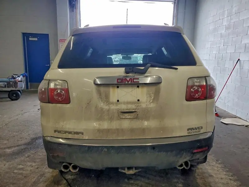 2011 GMC ACADIA SLT-1  