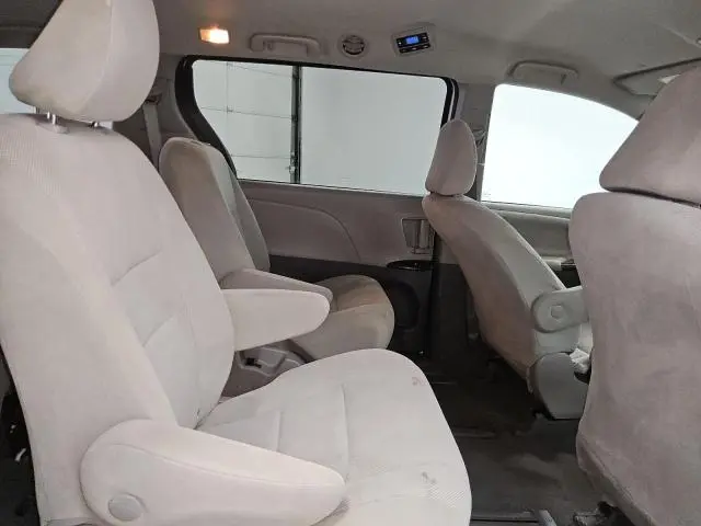 2020 TOYOTA SIENNA L  