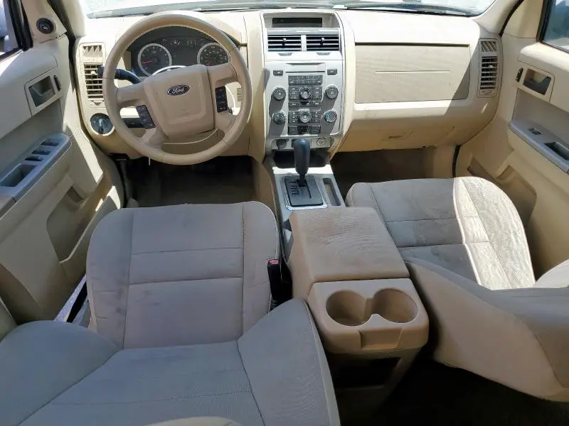 2011 FORD ESCAPE XLT  