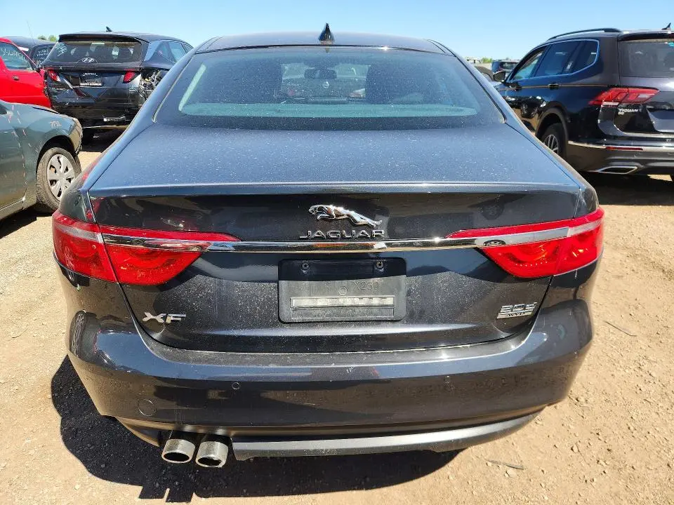 2017 JAGUAR XF PRESTIGE  