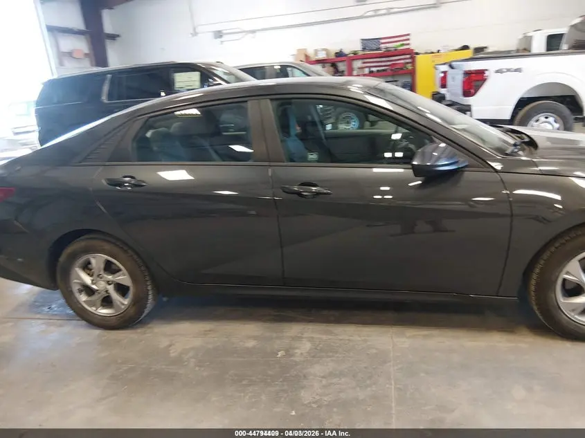 2021 HYUNDAI ELANTRA SE