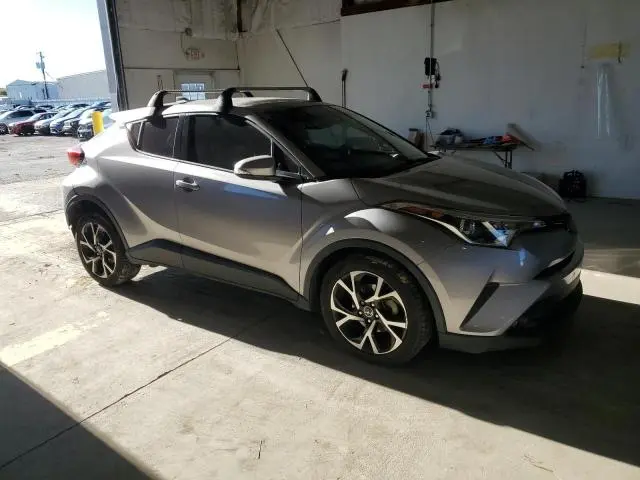 2019 TOYOTA C-HR XLE  