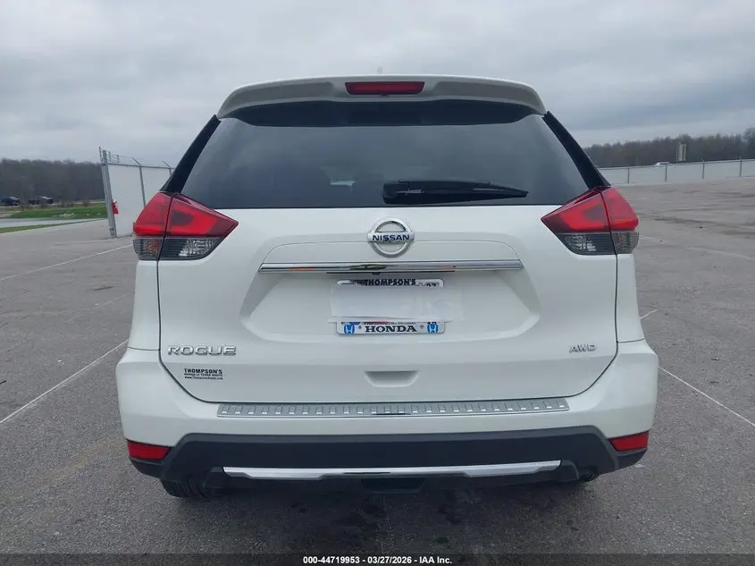 2017 NISSAN ROGUE S