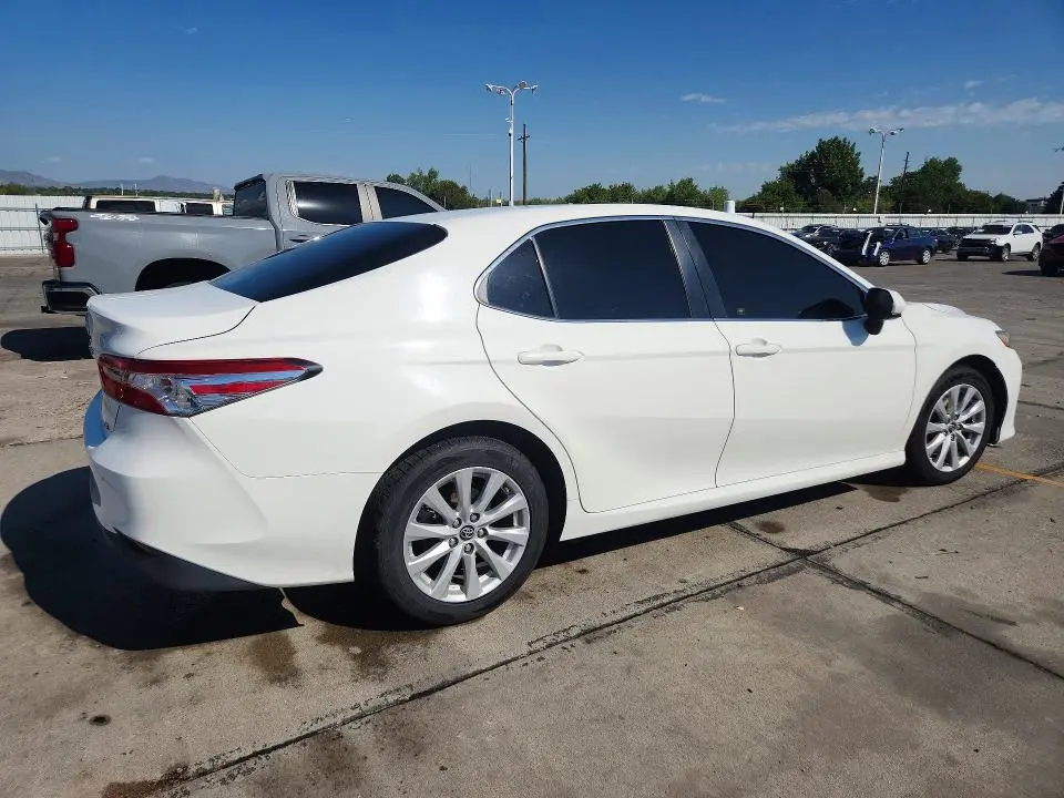 2018 TOYOTA CAMRY LE  