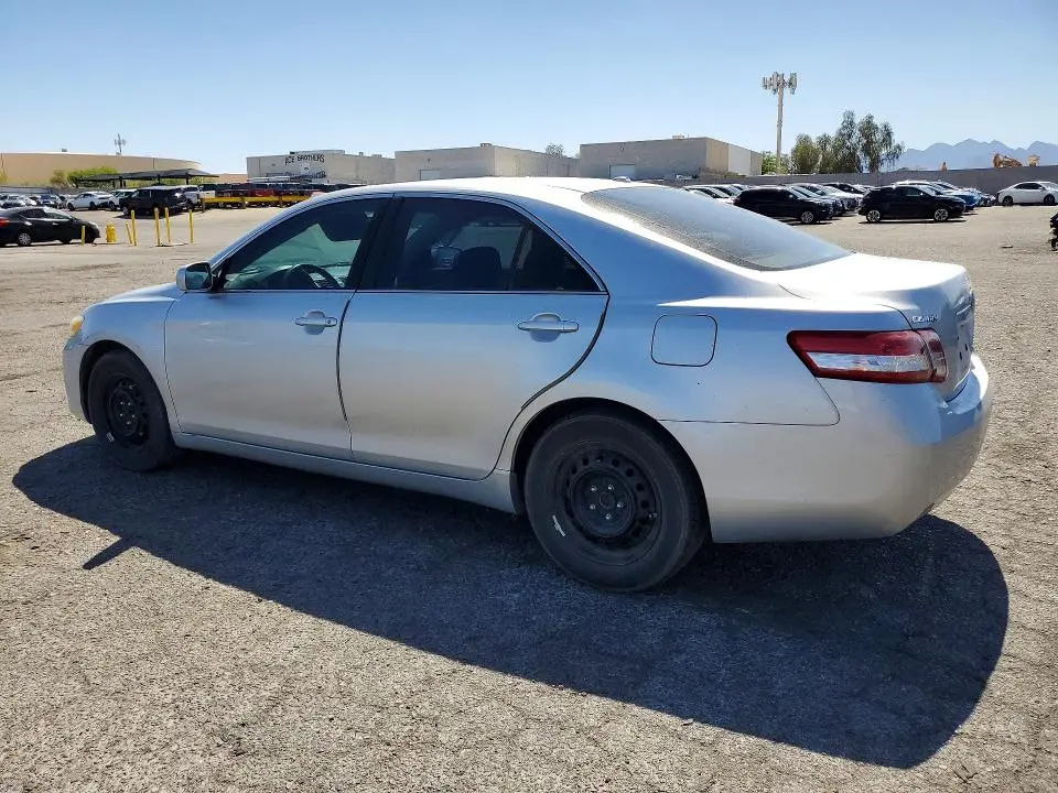 2010 TOYOTA CAMRY LE  