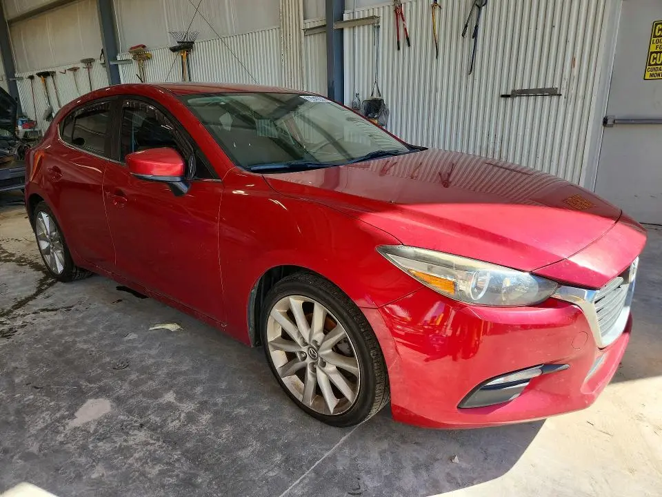2017 MAZDA 3 TOURING  