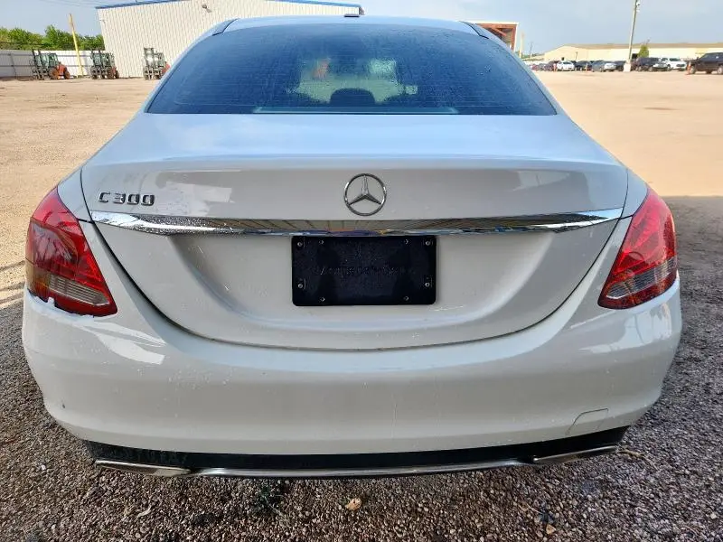2016 MERCEDES-BENZ C 300  