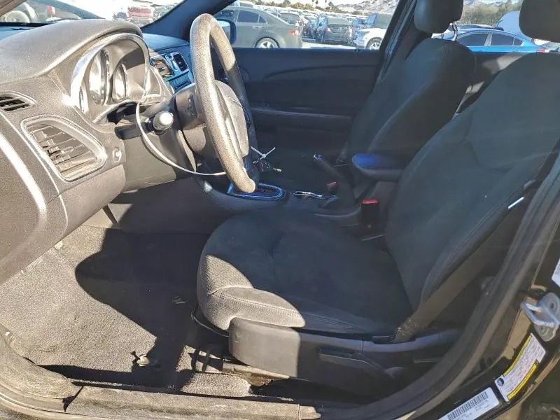 2012 CHRYSLER 200 LX  