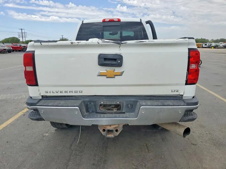 2015 CHEVROLET SILVERADO K2500 HEAVY DUTY LTZ  
