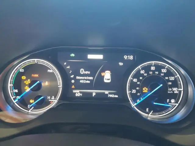 2024 TOYOTA VENZA LE  