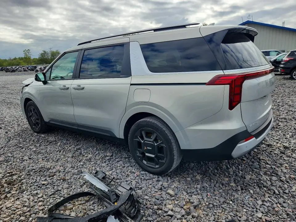 2025 KIA CARNIVAL EX  