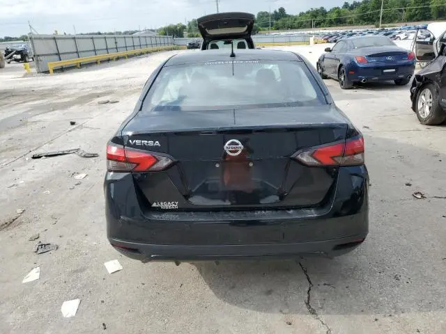 2022 NISSAN VERSA S  