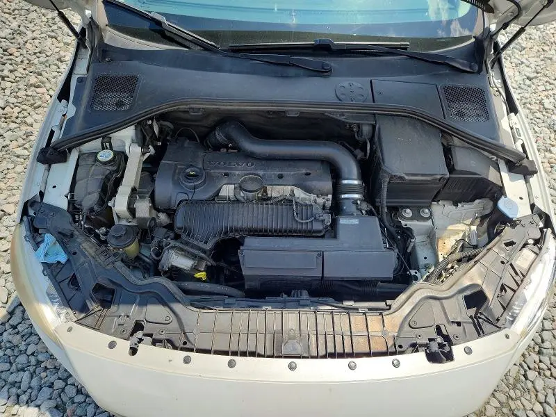 2014 VOLVO S60 T5  
