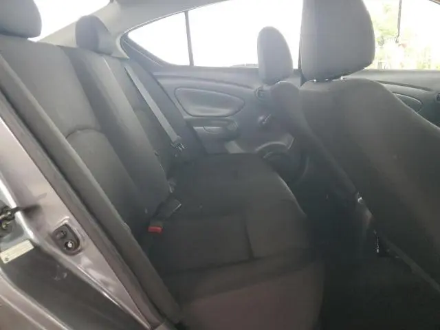 2019 NISSAN VERSA S  