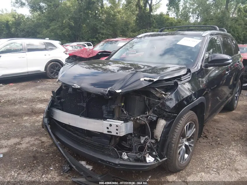 2016 TOYOTA HIGHLANDER XLE V6