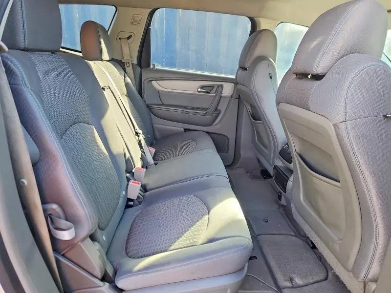 2015 CHEVROLET TRAVERSE LT  