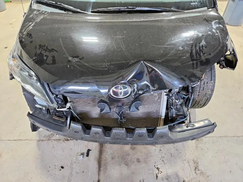 2011 TOYOTA SIENNA SPORT  