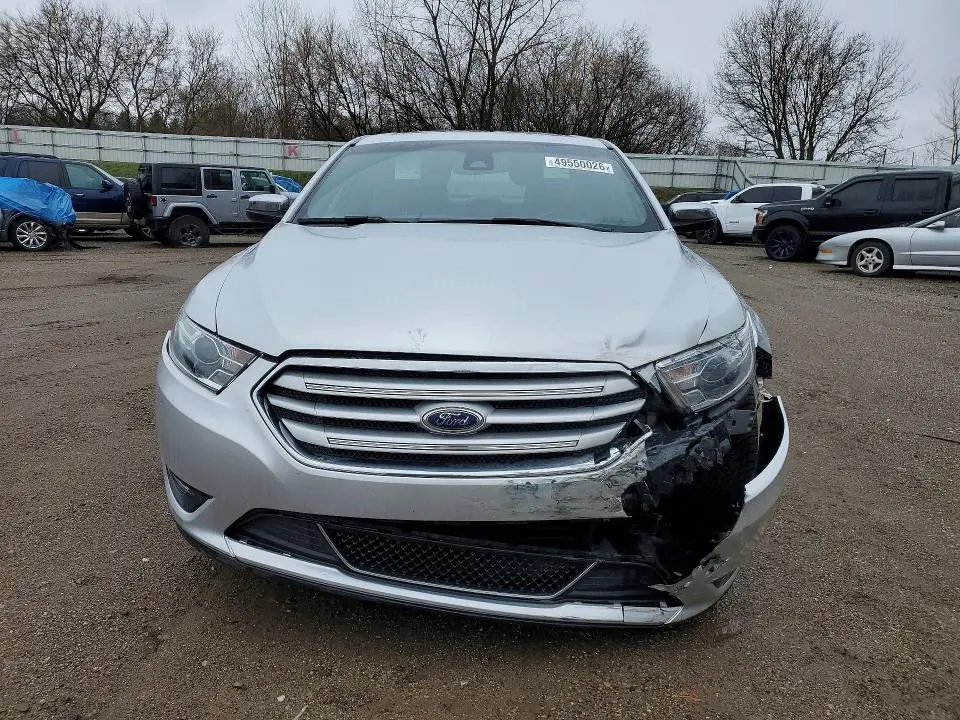 2017 FORD TAURUS LIMITED  