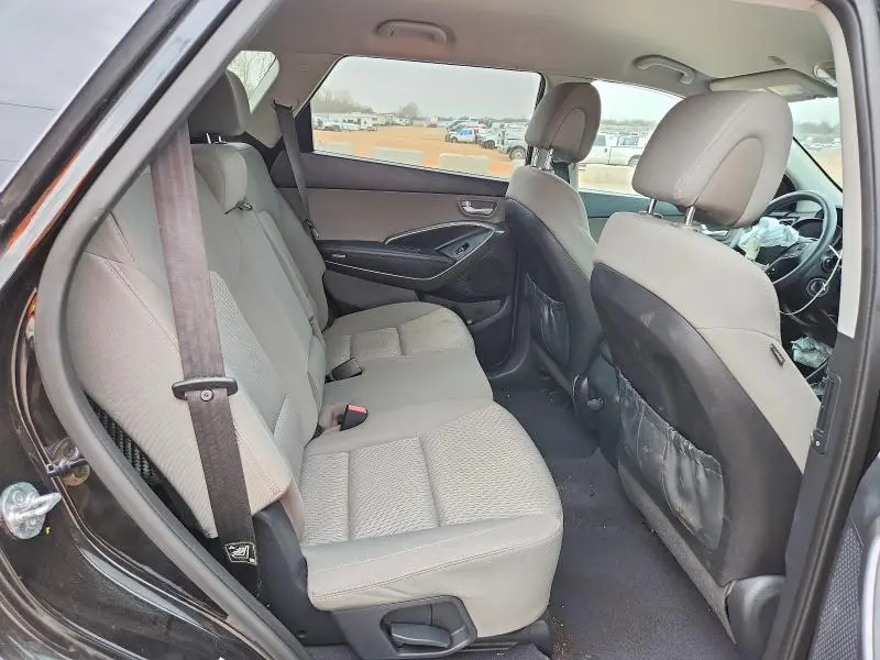 2016 HYUNDAI SANTA FE SE  