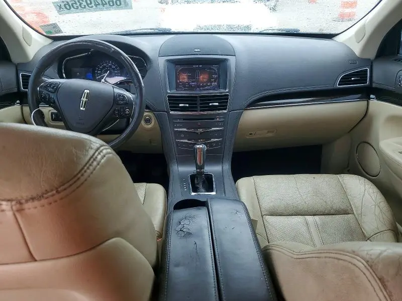 2013 LINCOLN MKT   