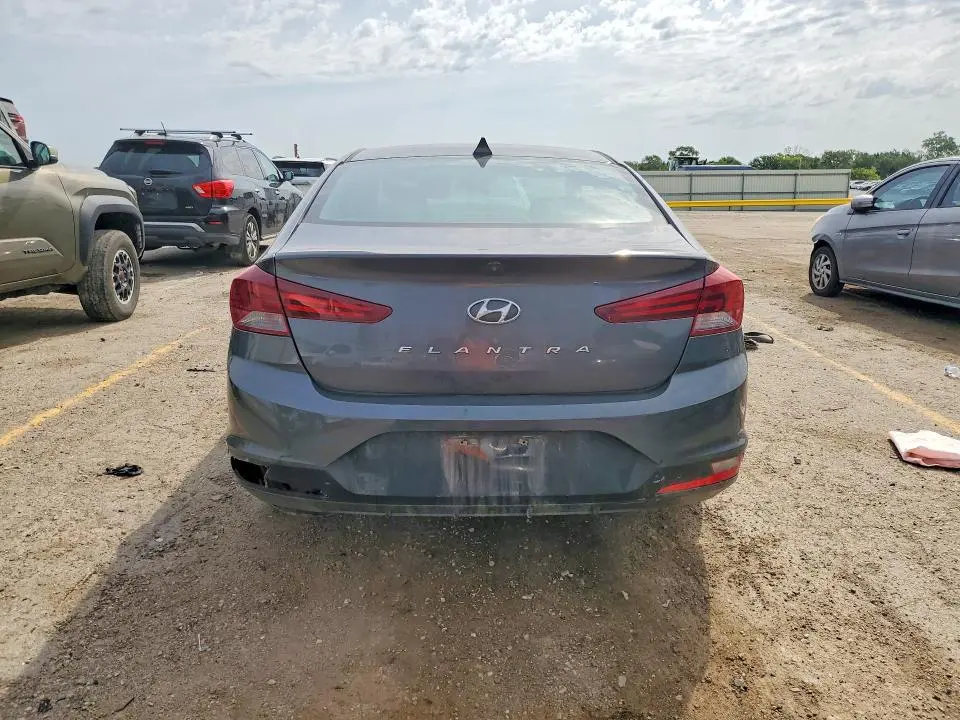 2020 HYUNDAI ELANTRA SEL  