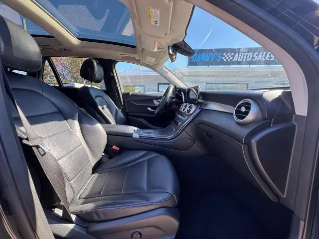 2021 MERCEDES-BENZ GLC 300 4MATIC  