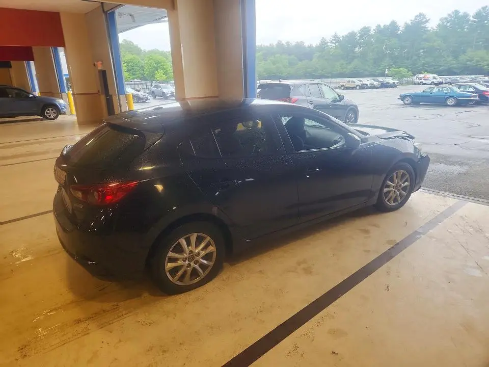 2017 MAZDA 3 SPORT  
