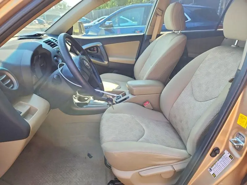 2010 TOYOTA RAV4 BASE  