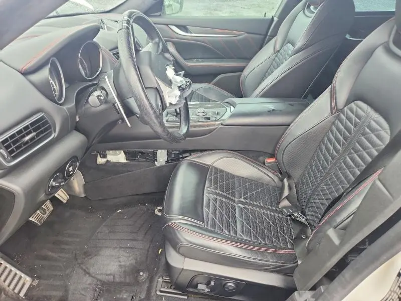 2019 MASERATI LEVANTE GTS  