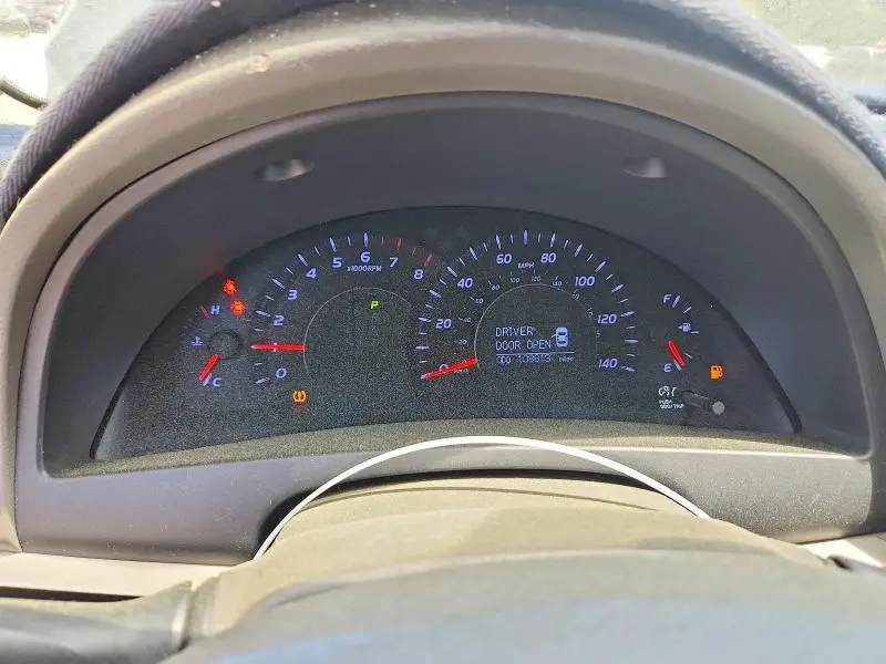 2010 TOYOTA CAMRY XLE  