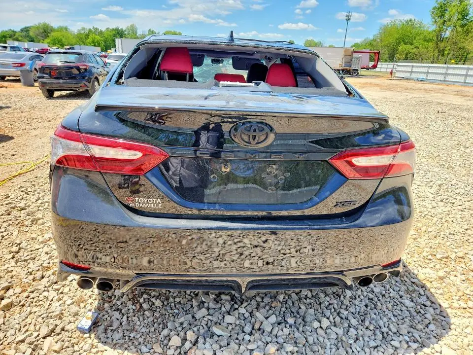 2020 TOYOTA CAMRY XSE  